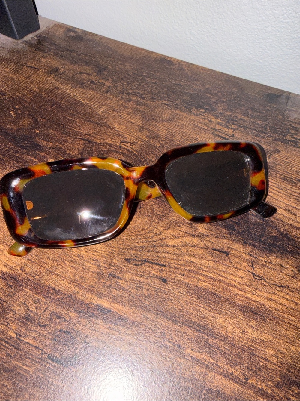 Free People Tortoise Rectangular Sunglasses in Brown and Amber